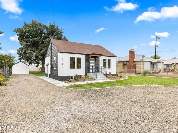 1302 S 3rd Ave, Yakima, WA 98902