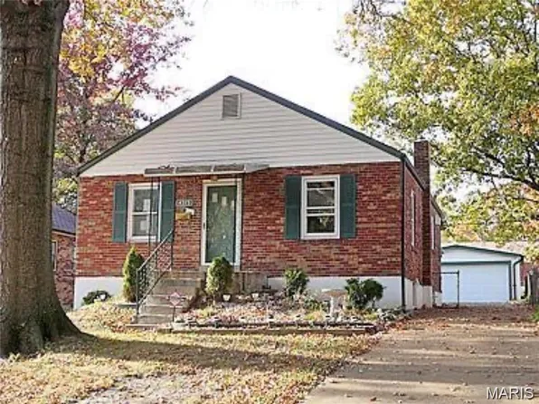 4713 Begg Blvd, Saint Louis, MO 63121