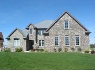 2864 Back Bay Dr, Maumee, OH