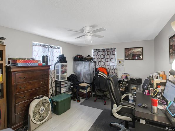 denver-colorado-129901901 picture