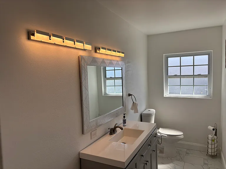 1215 S Keene Rd — Photo 35