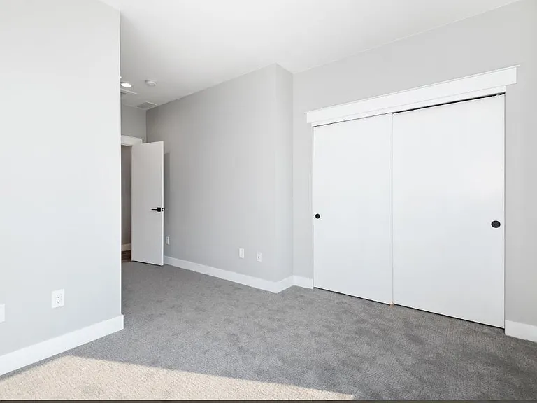 4925 W 10th Ave #105 — Photo 15