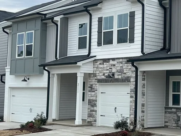 2111 Regal Dr, Durham, NC 27703