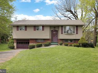 14 Savini Dr, Reading, PA 19605