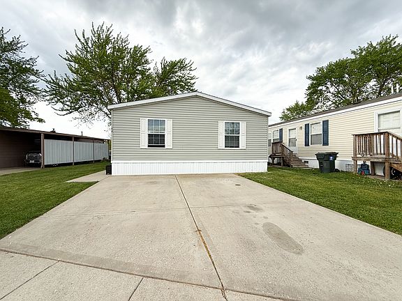 3rd image of 54 Bernina Ct