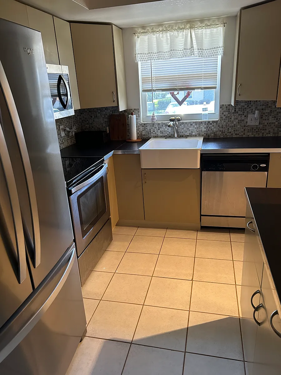 Building Photo - 6601 Shuttle Way #10