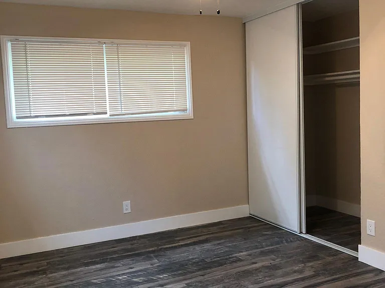 149 Rounds St — Photo 16