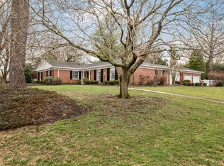 5313 Hempstead Rd, Indian Hills, KY 40207