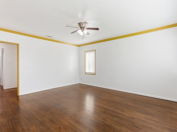 5th image of 3853 W 118th St