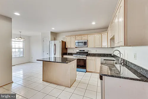 2408 Simpkins Farm Dr Photo 1