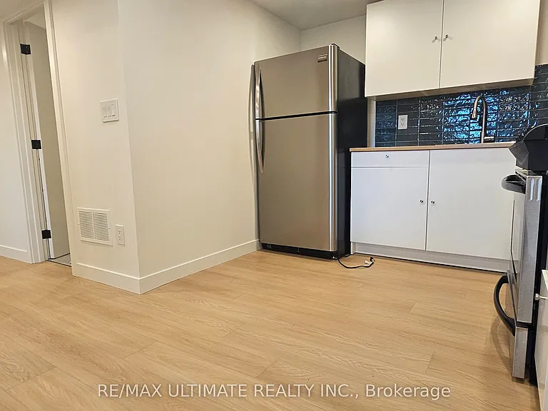 539 Rustic Rd #BASEMENT — Photo 12