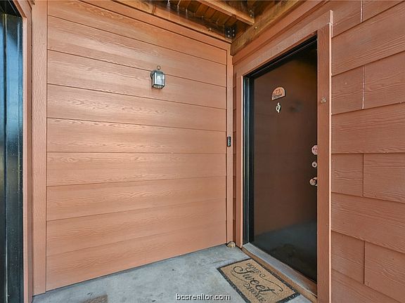 3rd image of 904 University Oaks #73
