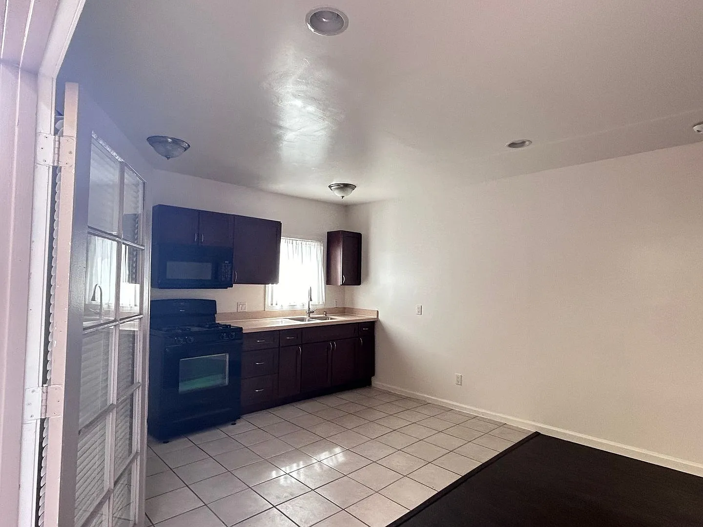 3937 Long Beach Blvd - Lease Only — Photo 4