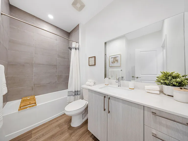 The Julia Residences — Photo 32