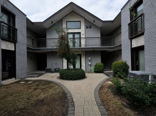 2722 Knight St #402B, Dallas, TX 75219