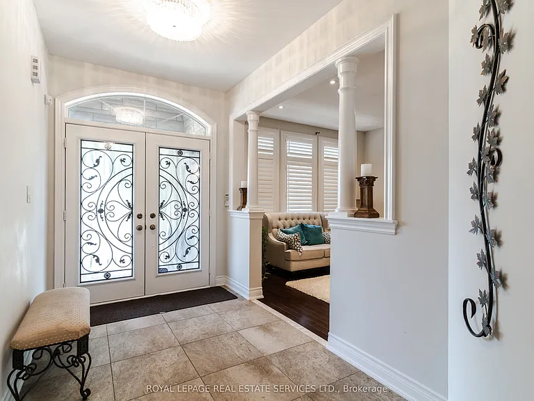531 Bridgeview Rd — Photo 2
