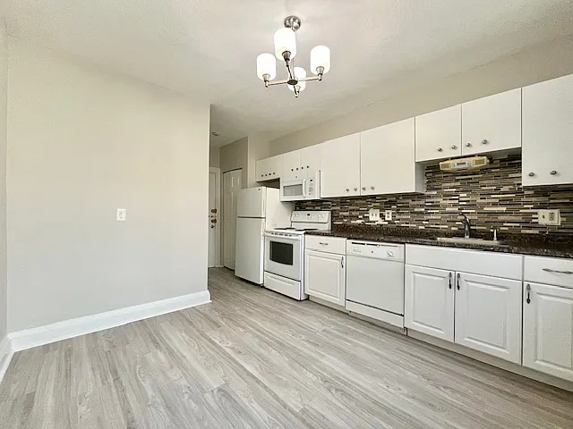28 Ransom Rd — Photo 3