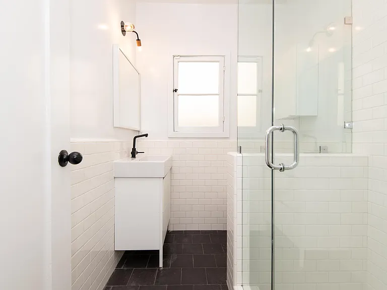 409 N Genesee Ave #3 — Photo 14