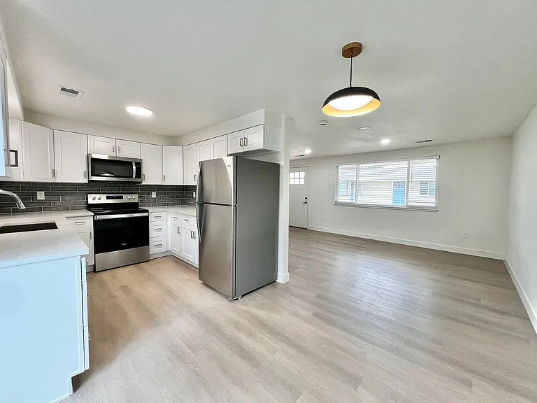1640 Cheyenne Ave — Photo 5
