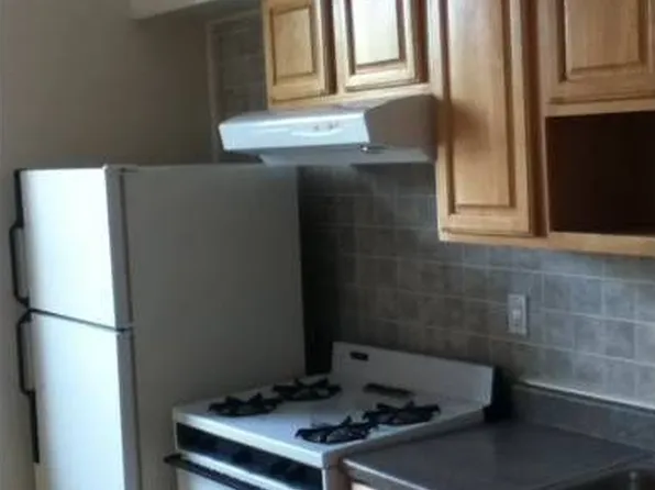 3621 Fort Hamilton Pkwy, Brooklyn, NY 11218