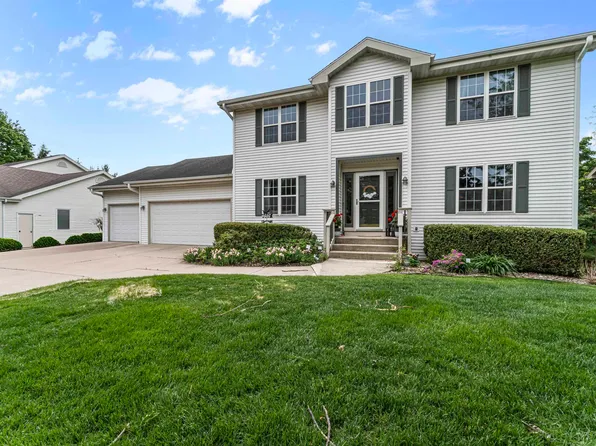 2990 Bosshard Dr, Fitchburg, WI 53711