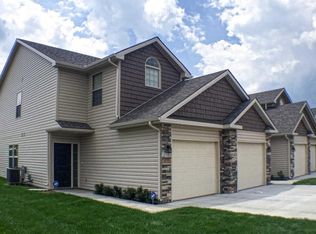 538 N Foxridge Dr, Raymore, MO 64083