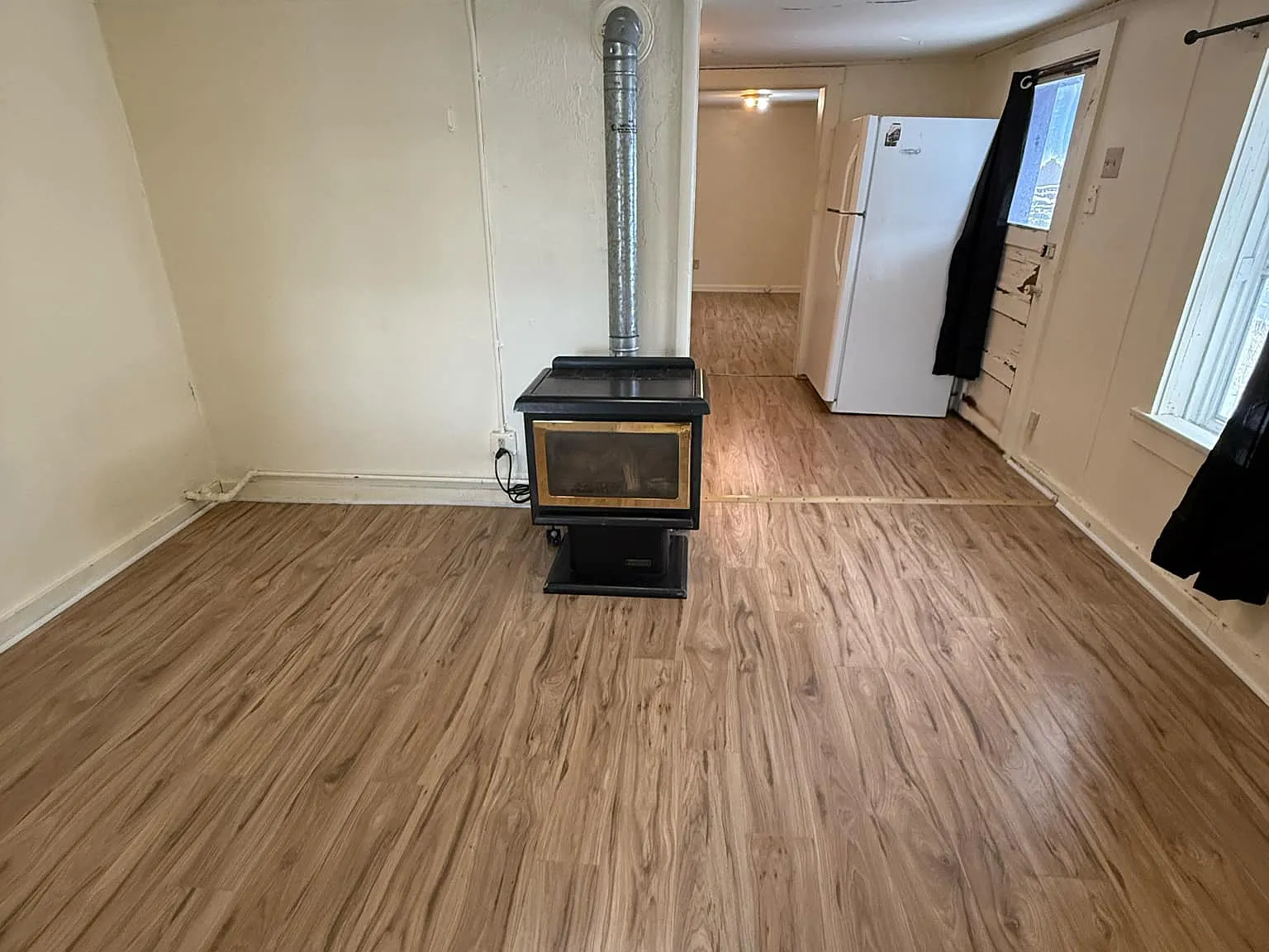 520 N Pacific St — Photo 3