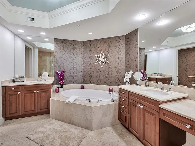 23850 Via Italia Cir #404 — Photo 18