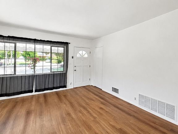 5th image of 7509 Sunnybrae Ave