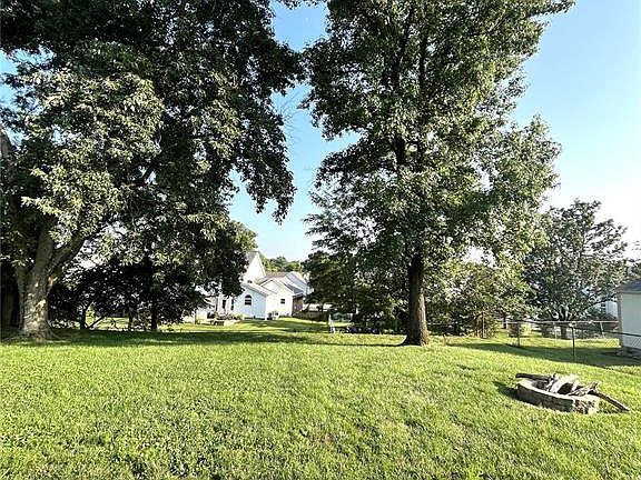 4th image of 732 Woodrun Dr