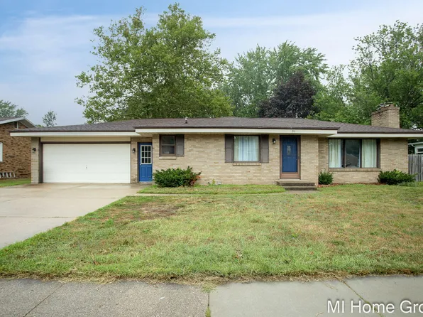 311 W 32nd St, Holland, MI 49423
