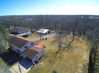 W915 Violet Rd, Genoa City, WI 53128