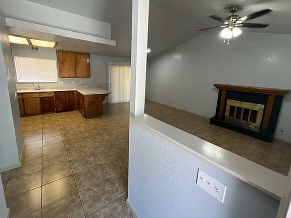 2nd image of 1110 Belmont St