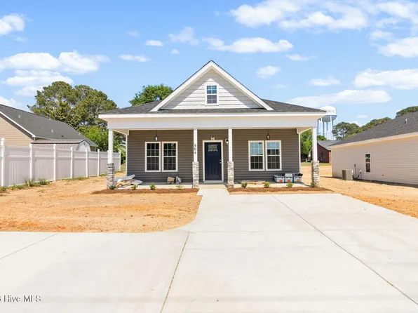 804 Holmes Street, Clinton, NC 28328