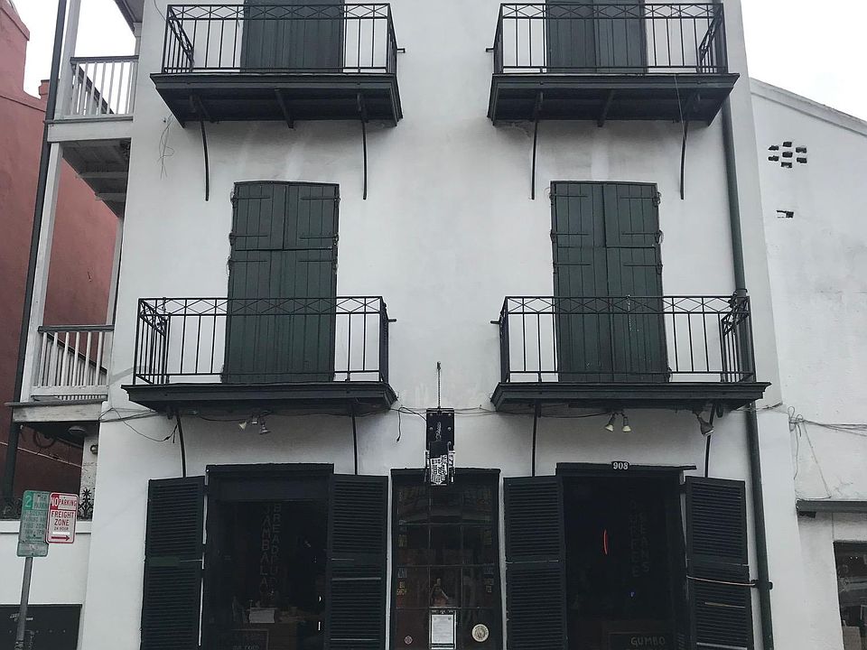 1st image of 910 Bourbon St #3F