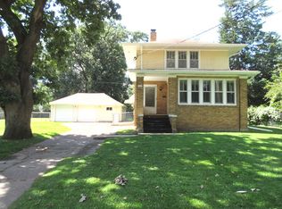 833 N Dixon Ave, Dixon, IL 61021