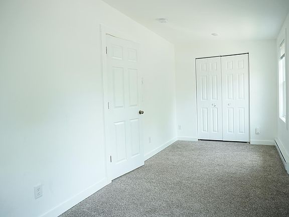 2nd image of 203 Annapolis St W #2