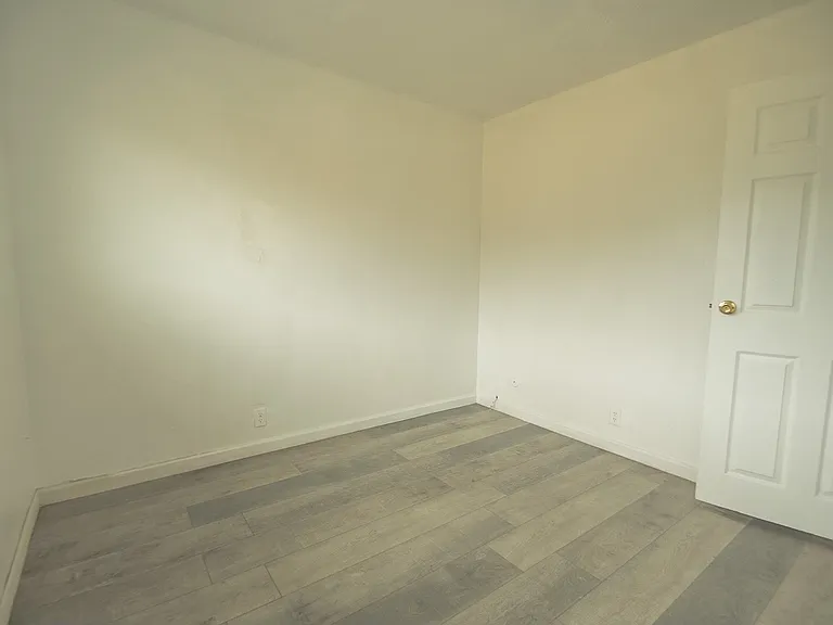7601 Spencer St #7601 — Photo 4
