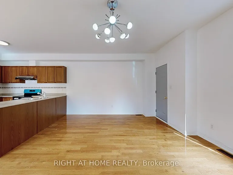 56 N Lake Rd #13 — Photo 8