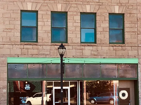 513 Broadway St, Thermopolis, WY 82443