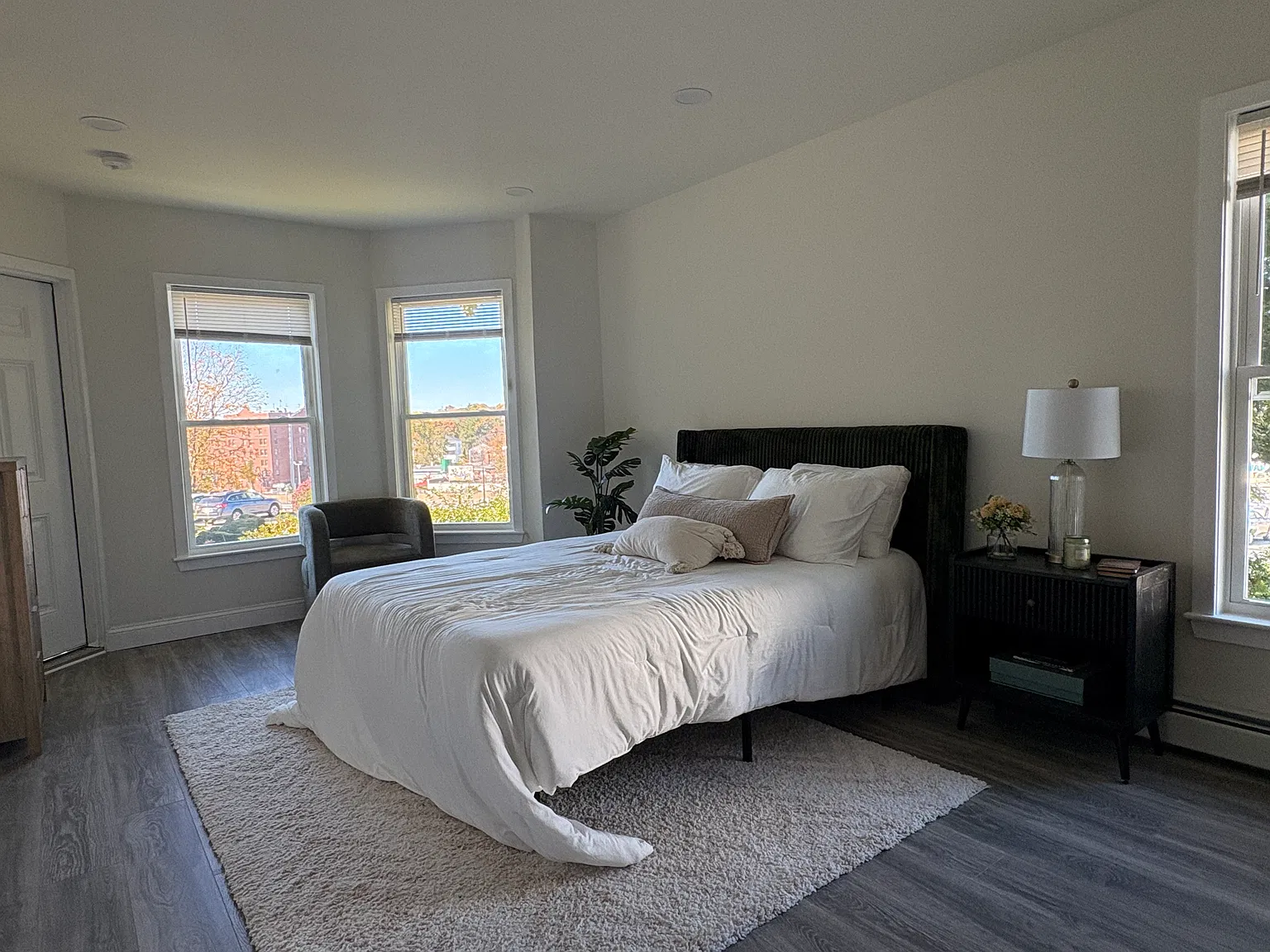 15 Vernon St — Photo 4