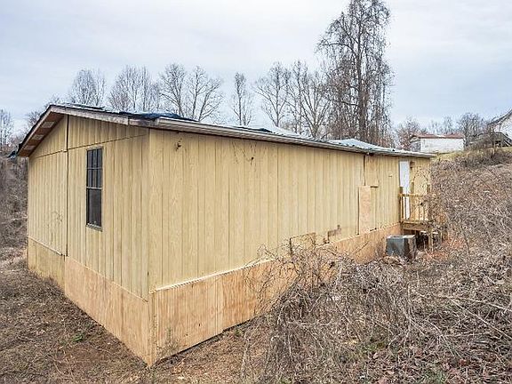 5th image of 679 Ridge Rd