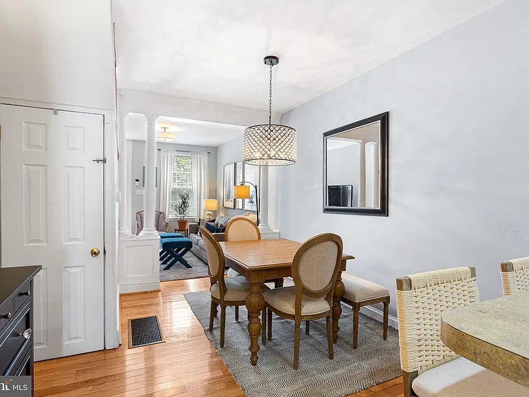 2413 Aspen St — Photo 4