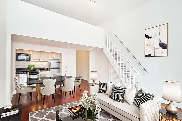 Rented by REAL New York | media 4