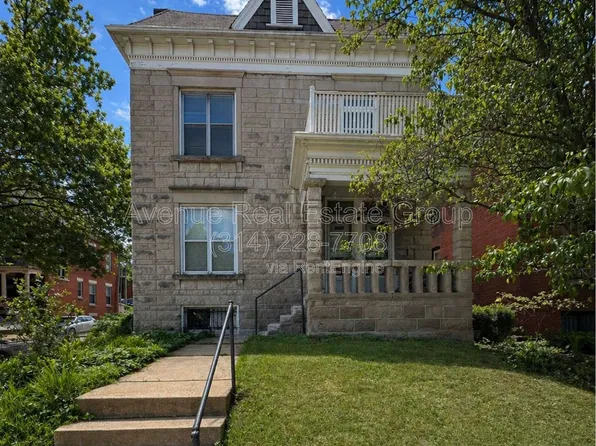 3802 Flad Ave, Saint Louis, MO 63110