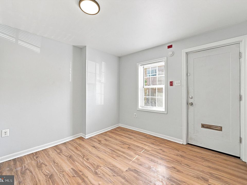 1st image of 934 New Market St