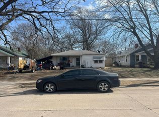 2528 N Howard Ave, Springfield, MO 65803