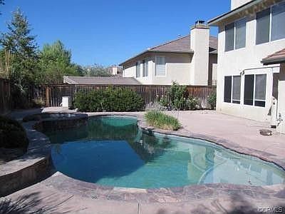 1st image of 28727 Highland Ct