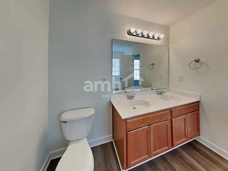 982 Ramsgate Dr SW — Photo 15