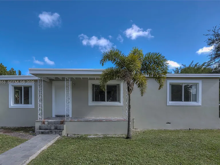 14115 NW 5th Ave — Photo 3
